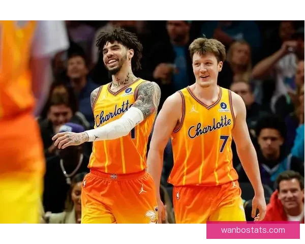 国王惨败黄蜂44分赛后球队官推调侃称最终比分自行查阅NBA官网